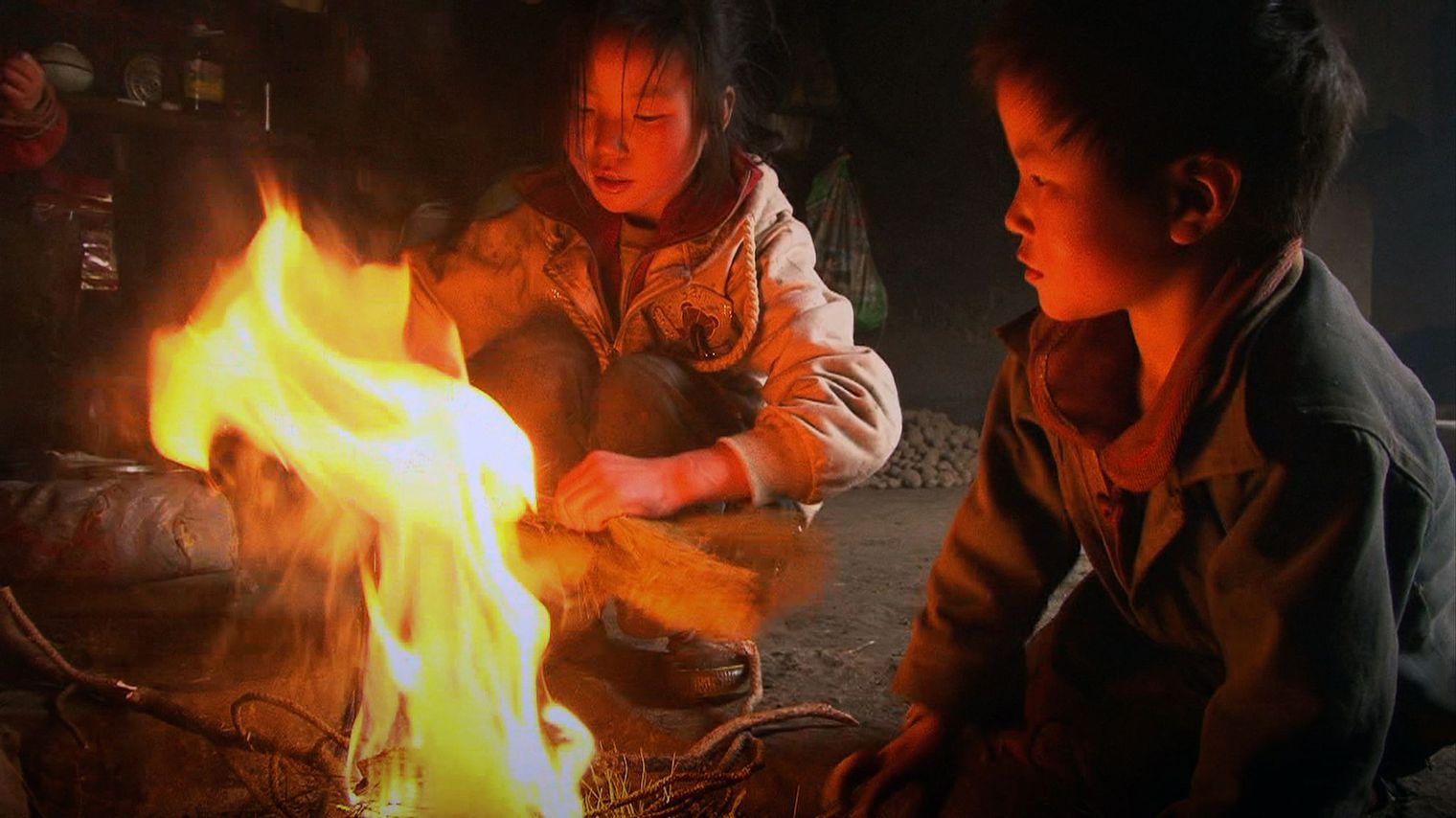 Les Trois soeurs-du Yunnan (Wang Bing, 2013).